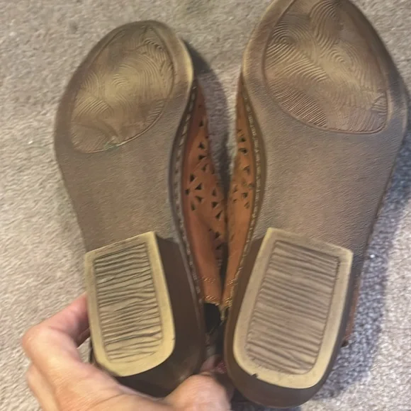 Sandals & Shoes - Picture 9 of 11